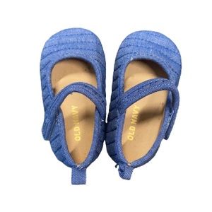 Old Navy baby girl denim Mary Janes — 6-12 mos